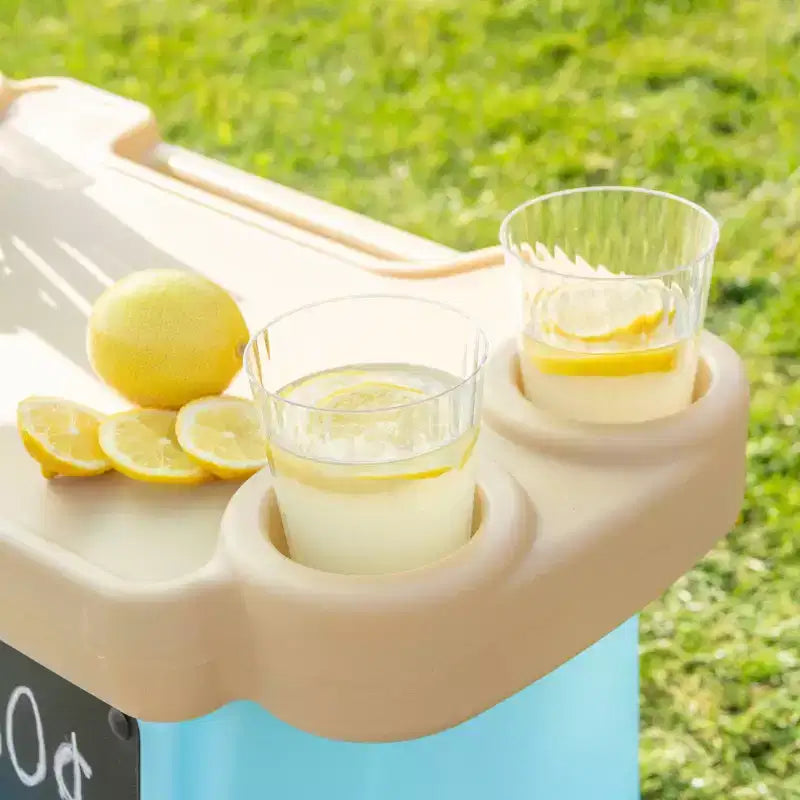 Tavolo da gioco stand di limonata per bambini