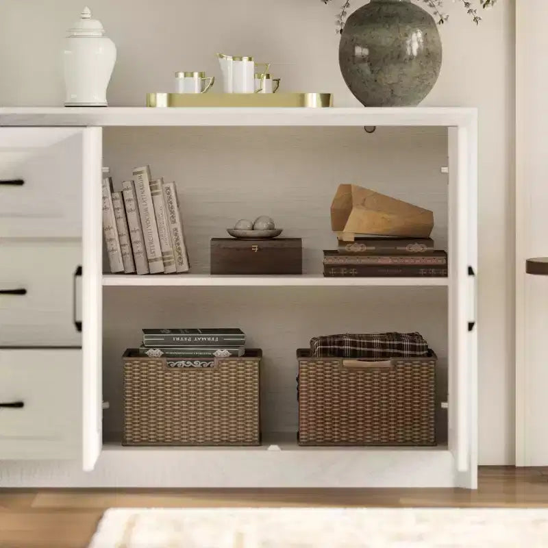Credenza a Buffet Effetto Legno con Dispositivo Antiribaltamento – 3 Cassetti e 2 Ante