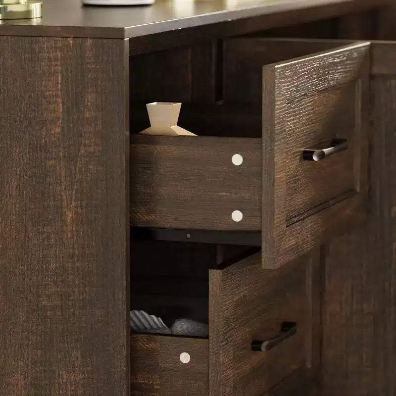 Credenza a Buffet Effetto Legno con Dispositivo Antiribaltamento – 3 Cassetti e 2 Ante