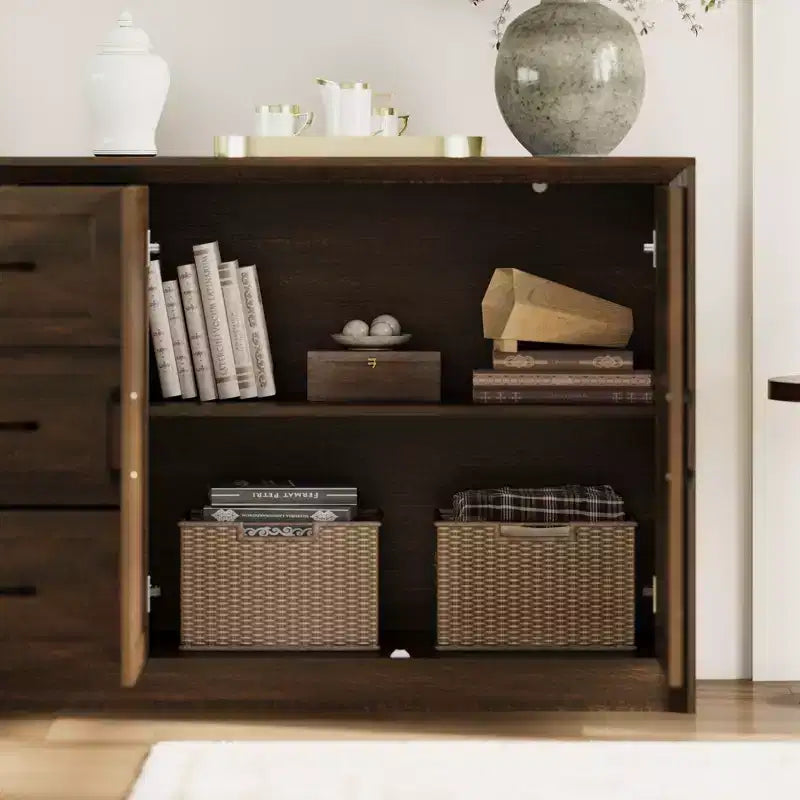 Credenza a Buffet Effetto Legno con Dispositivo Antiribaltamento – 3 Cassetti e 2 Ante