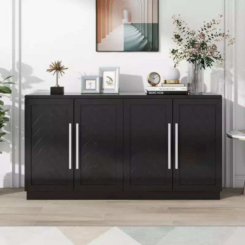 Credenza a 4 ante con ripiani regolabili