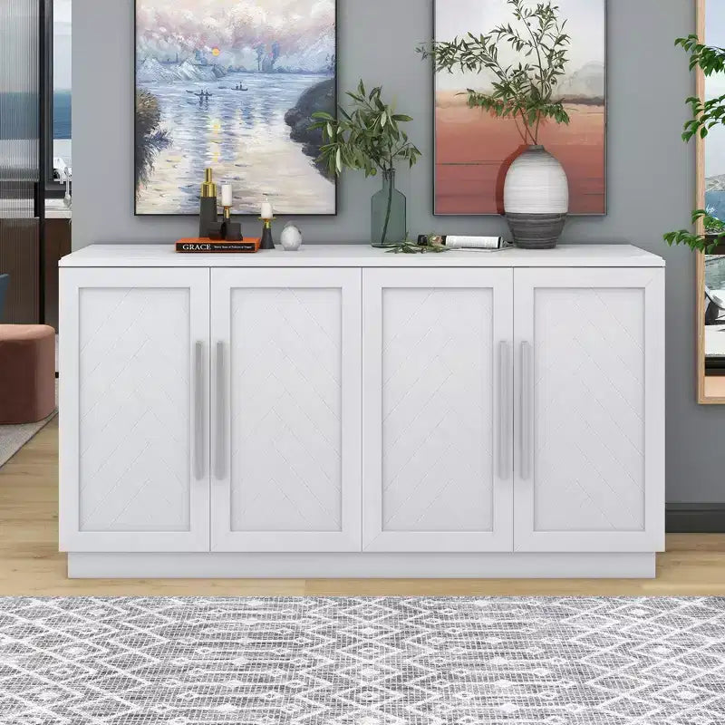 Credenza a 4 ante con ripiani regolabili