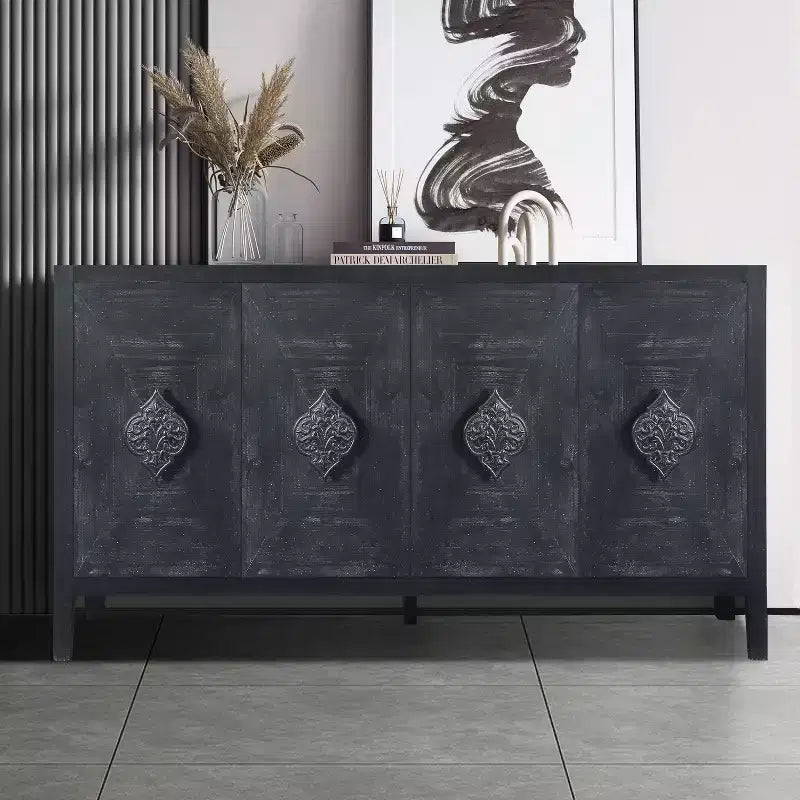 Credenza a 4 ante con ante in vetro temperato