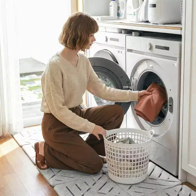 Divano sezionale modulare convertibile a 4 posti con contenitore