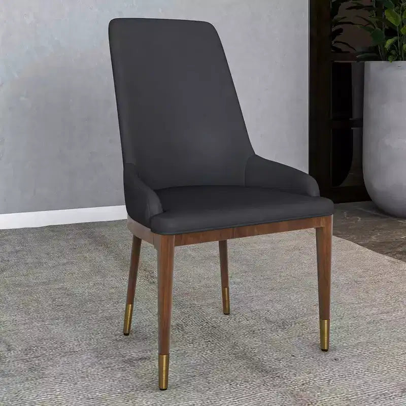 Sedia da pranzo moderna in pelle con gambe in legno di gomma