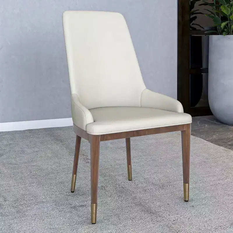 Sedia da pranzo moderna in pelle con gambe in legno di gomma