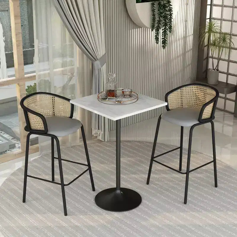 Tavolo da pranzo quadrato da 27" altezza bar - Piano in resina con base a piedistallo in acciaio nero